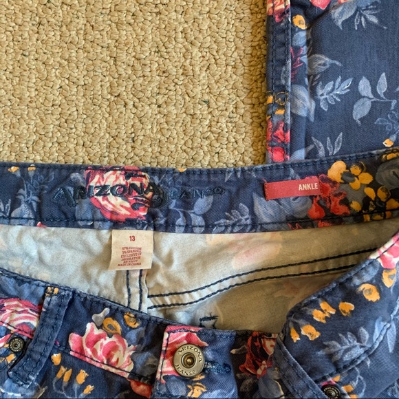 Arizona Jean Co Floral Ankle Pants - Picture 2 of 7